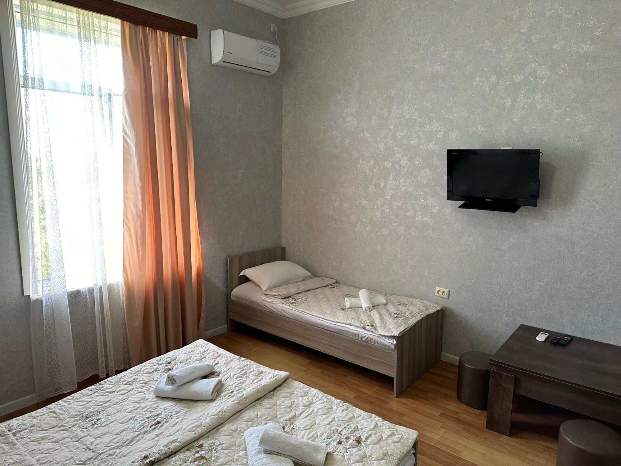 Green House Kobuleti ภายนอก รูปภาพ