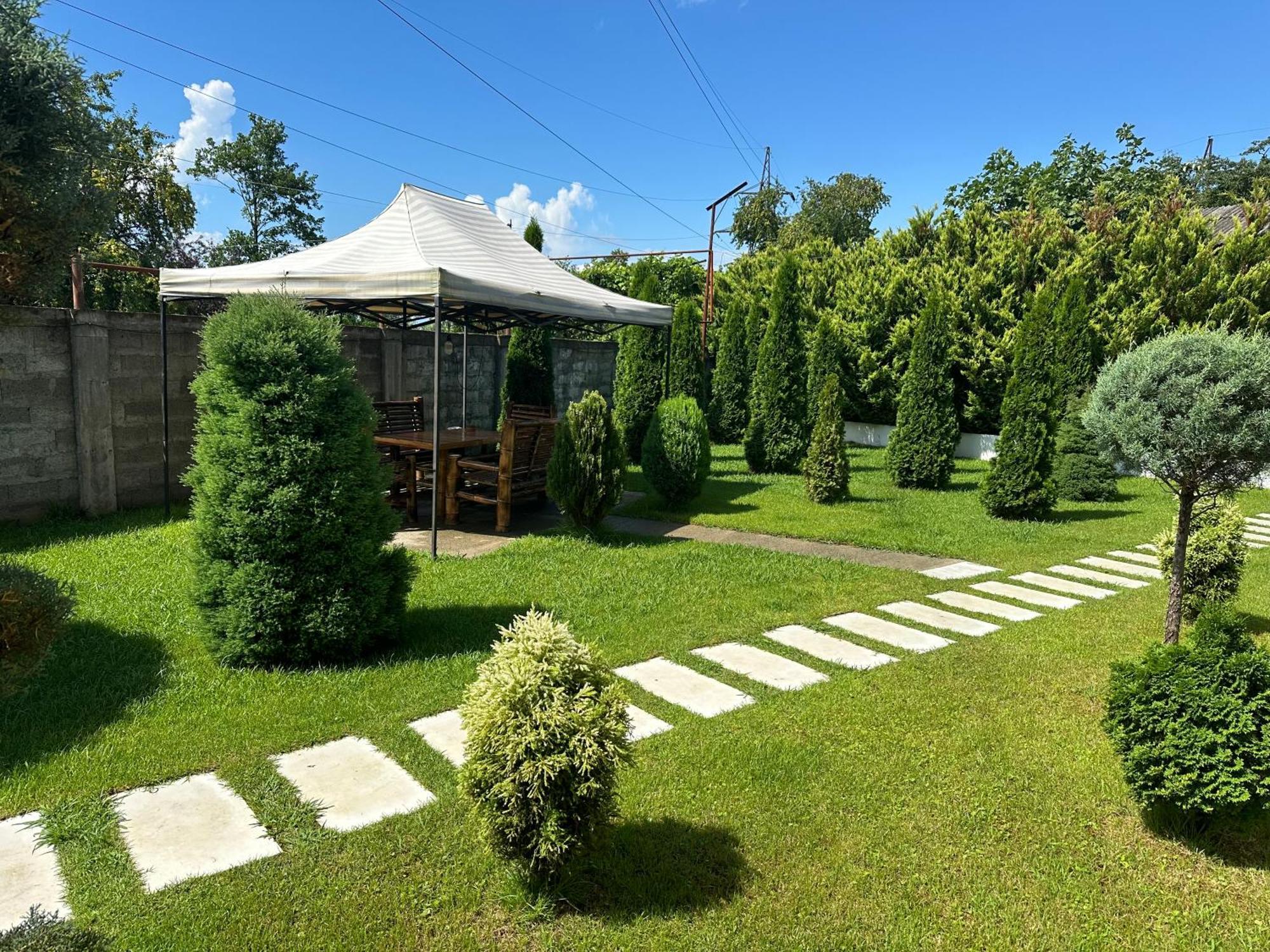 Green House Kobuleti ภายนอก รูปภาพ